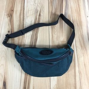 Nature watch NWOT Fannie pack green cross body